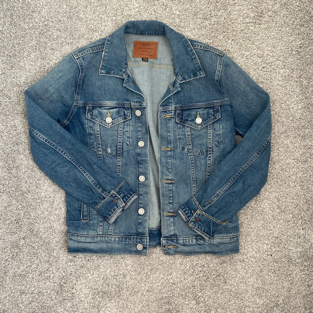 Women’s Lucky Brand Denim Jacket Size: Small Color: Blue
